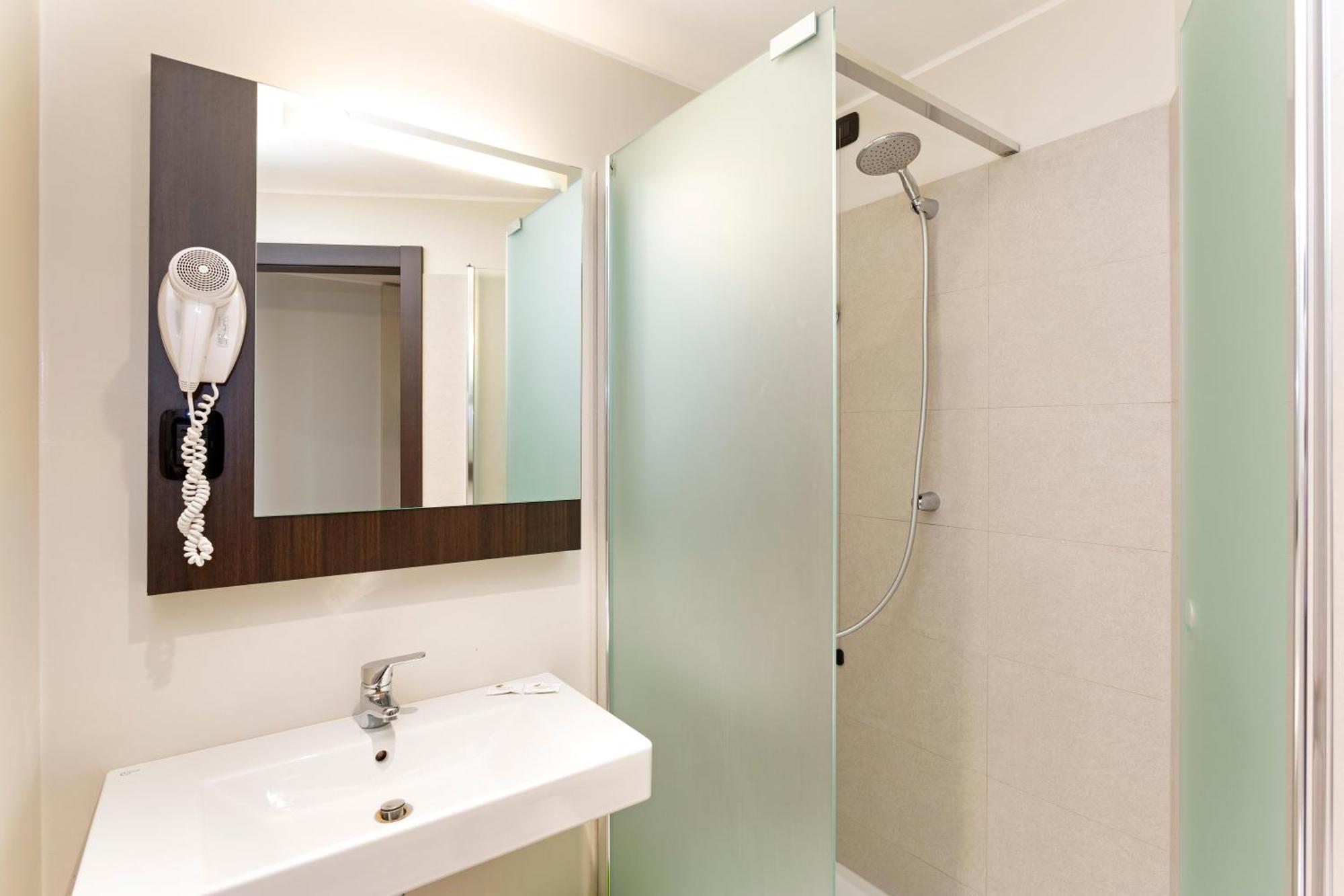 B&B Hotel Milano Sesto Marelli Sesto San Giovanni Eksteriør bilde